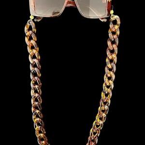 Leopard Eye Glass Chain